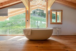 Chalet Les Etablonsluxury Chaletski-in Ski-out