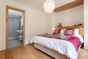 Chalet Les Etablonsluxury Chaletski-in Ski-out