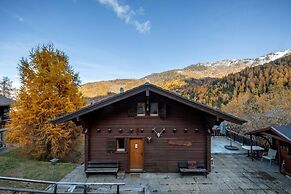 Chalet D'arbi Sauna Chalet Perfect for Families