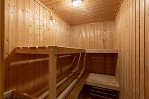 Chalet D'arbi Sauna Chalet Perfect for Families
