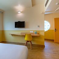 Bloom Hotel - HITEC City