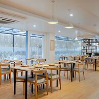 Bloom Hotel - HITEC City