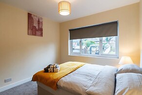 Impeccable Luxury 2-bed House in Sheffield