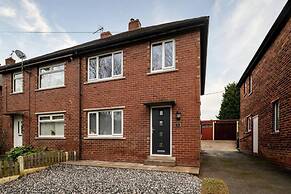 Impeccable Luxury 2-bed House in Sheffield