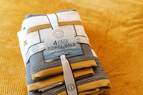 Impeccable Luxury 2-bed House in Sheffield