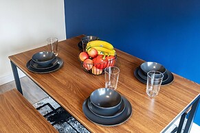 Impeccable Luxury 2-bed House in Sheffield