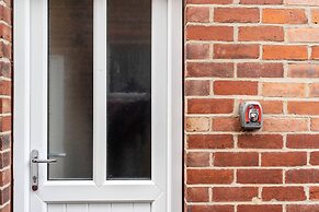 Impeccable Luxury 2-bed House in Sheffield