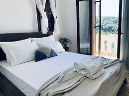 Evgenias sea view apartments