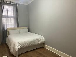 Three Bed Two Bath Apartment in London