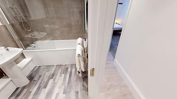 Hu1 Boutique City Apartment - Sleeps 6