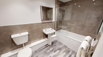 Hu1 Boutique City Apartment - Sleeps 6