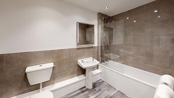 Hu1 Boutique City Apartment - Sleeps 6