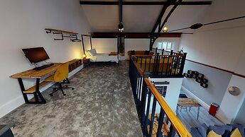 Hu1 Boutique City Apartment - Sleeps 6