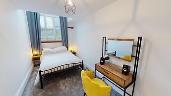 Hu1 Boutique City Apartment - Sleeps 6