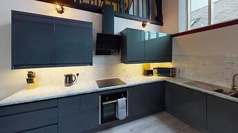 Hu1 Boutique City Apartment - Sleeps 6