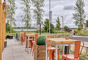 Premier Inn Milton Keynes - Willen Lake