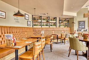 Premier Inn Milton Keynes - Willen Lake