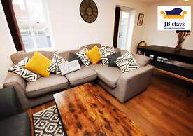 5 Bed House Leisure/business Free Parking