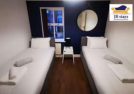 5 Bed House Leisure/business Free Parking