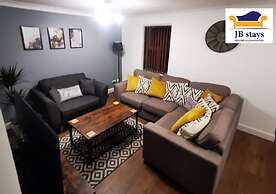 5 Bed House Leisure/business Free Parking