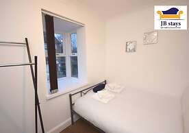 5 Bed House Leisure/business Free Parking