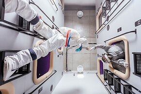 Capsule Hotel Constellation 89
