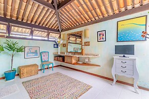 PF25 Ótima Casa 3 Quartos 300m da Praia