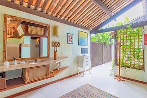 PF25 Ótima Casa 3 Quartos 300m da Praia