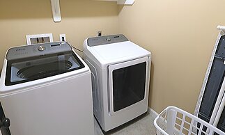 6Bdrm 3.5Bath 14Beds - 2 Story Houston