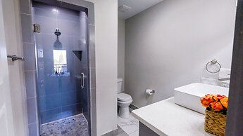 3Bdrm 3.5Bath 7Beds - NRG GRB MM-Park