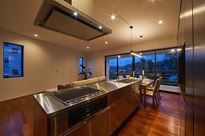 E-horizon Resort Premium SESOKO B