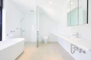 E-horizon Resort Premium SESOKO B