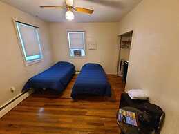Bedroom Near Downtown Boston - Hostel