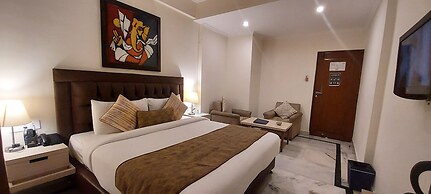 Green Castle Mall Road