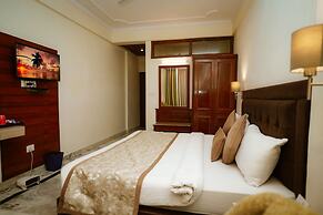 Green Castle Mall Road