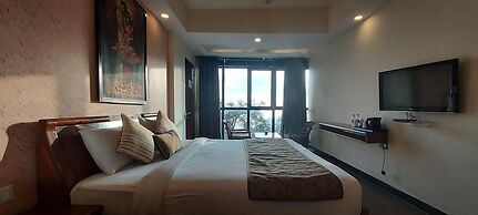 Green Castle Mall Road