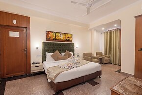 Green Castle Mall Road