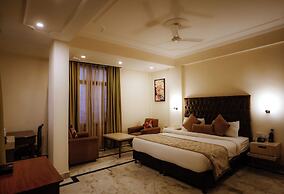 Green Castle Mall Road