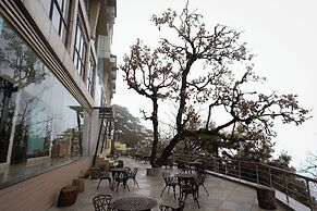 Green Castle Mall Road