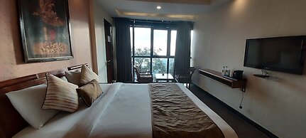 Green Castle Mall Road