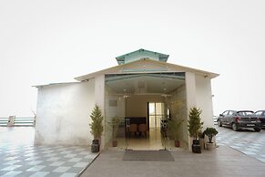 Green Castle Mall Road