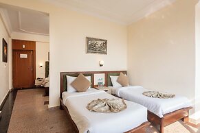 Green Castle Mall Road