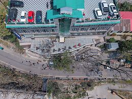 Green Castle Mall Road