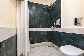 Green Castle Mall Road