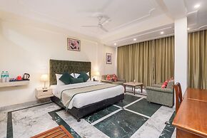 Green Castle Mall Road