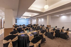 Green Castle Mall Road