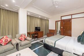 Green Castle Mall Road