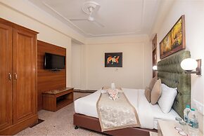 Green Castle Mall Road