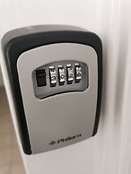 Daze Off Central Apartment