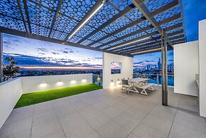 Serenity Surfers Paradise